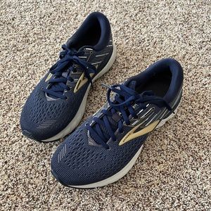 Brooks Adrenaline GTS19
